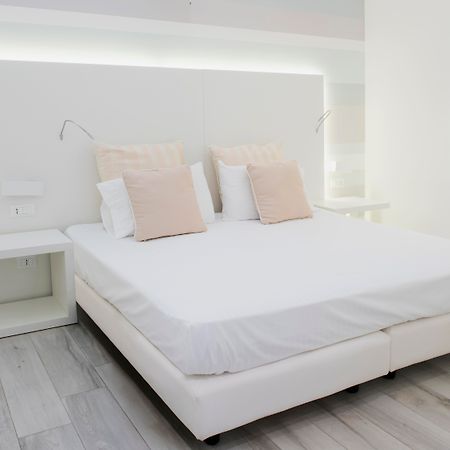 Marina Di Petrolo Hotel & Spa 카스텔라마레델골포 외부 사진