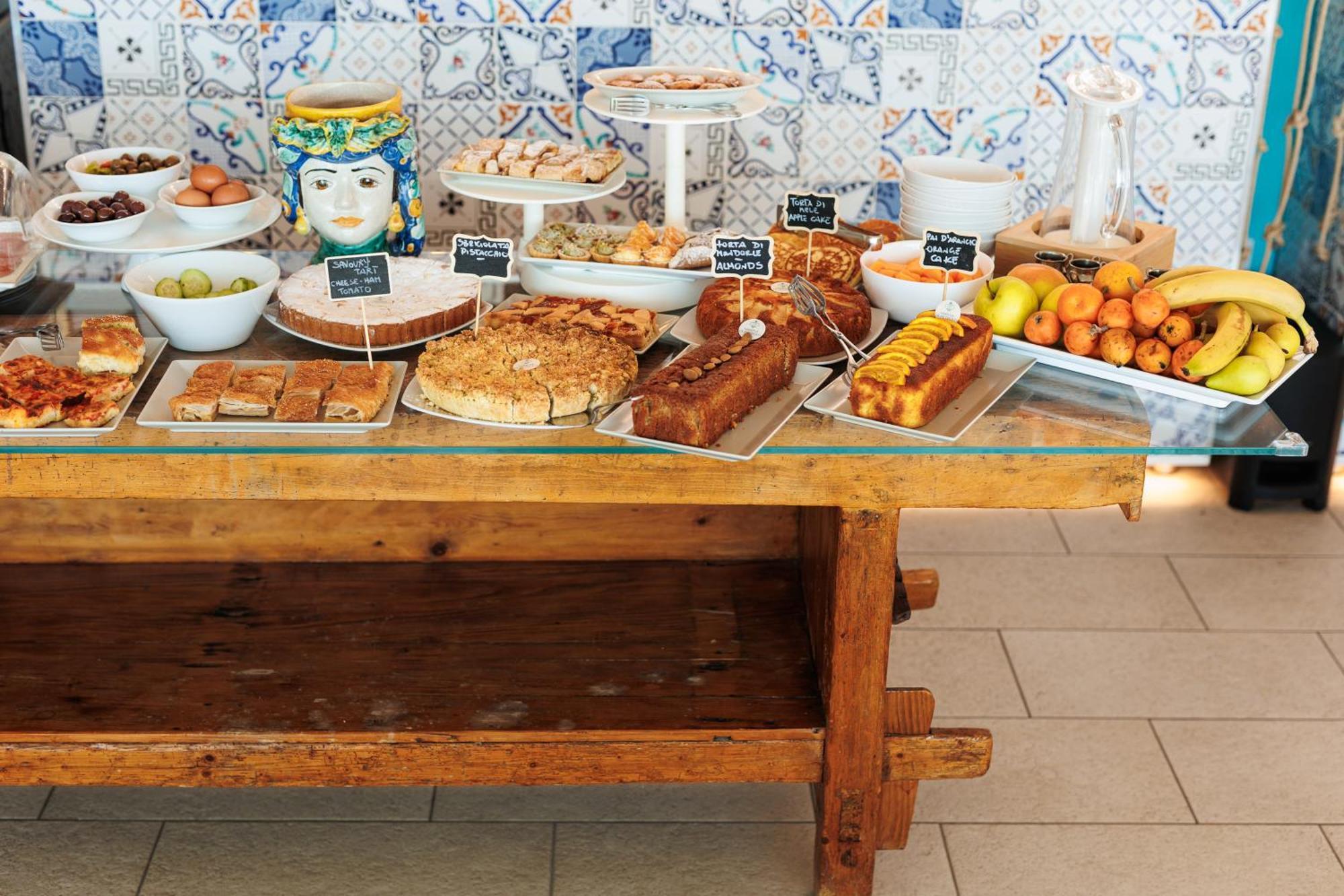 Marina Di Petrolo Hotel & Spa 카스텔라마레델골포 외부 사진